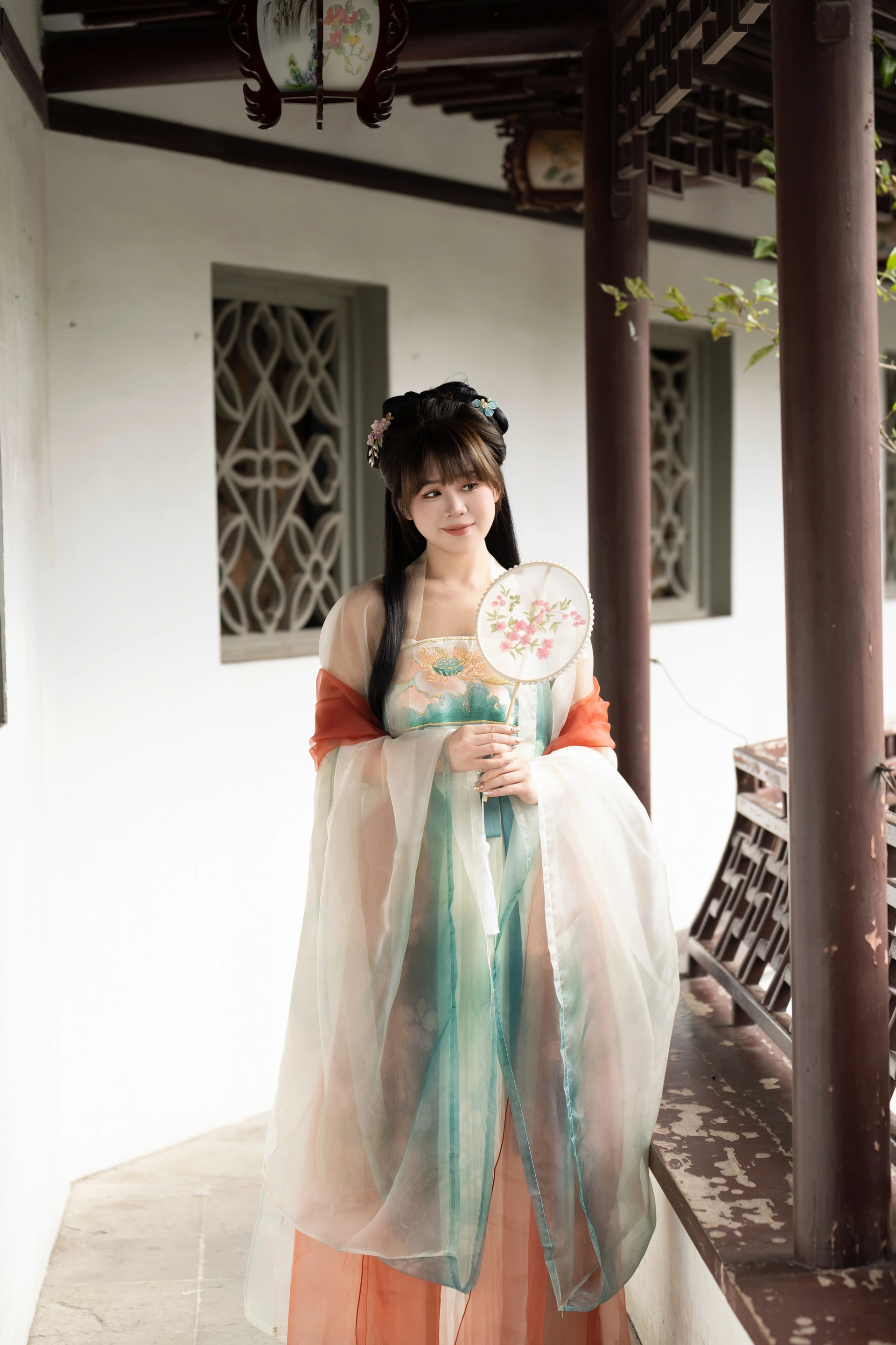 [YITUYU艺图语]2023.12.28 江南女孩独有的温婉 泡芙小方 2